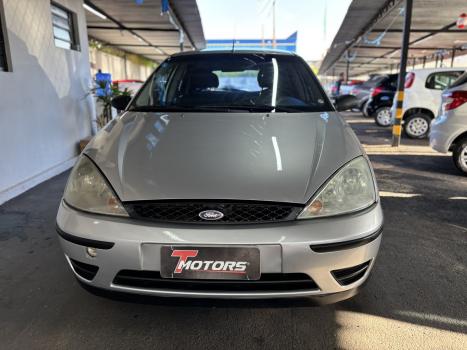 FORD Focus Hatch 1.6 4P GLX, Foto 2