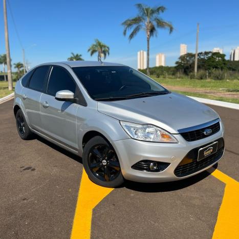 FORD Focus Hatch 1.6 16V 4P SE FLEX, Foto 1