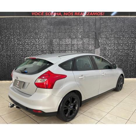 FORD Focus Hatch 1.6 16V 4P FLEX S, Foto 6