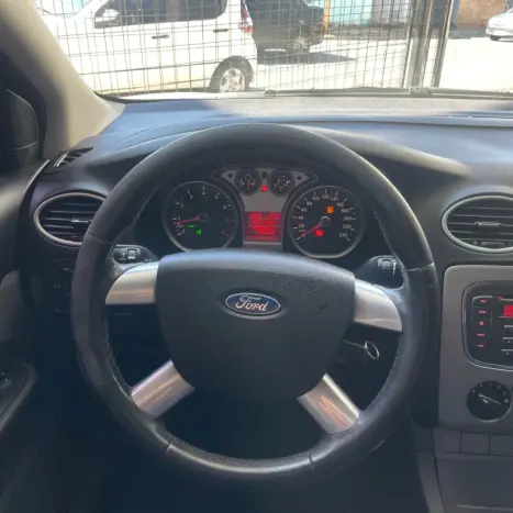 FORD Focus Hatch 1.6 4P GLX FLEX, Foto 9