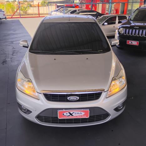FORD Focus Hatch 1.6 4P FLEX GL, Foto 2