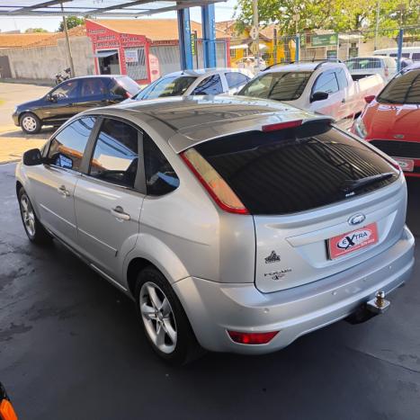 FORD Focus Hatch 1.6 4P FLEX GL, Foto 4