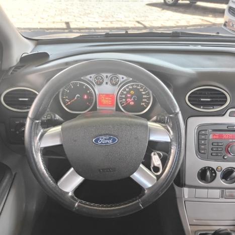 FORD Focus Hatch 1.6 4P FLEX GL, Foto 9