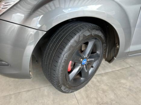 FORD Focus Hatch 1.6 16V 4P SE PLUS FLEX, Foto 12