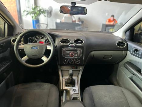 FORD Focus Hatch 1.6 16V 4P SE PLUS FLEX, Foto 15