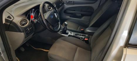 FORD Focus Hatch 1.6 4P, Foto 4