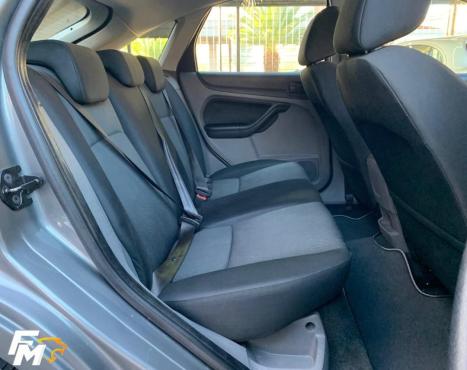 FORD Focus Hatch 1.6 16V 4P SE PLUS FLEX, Foto 9