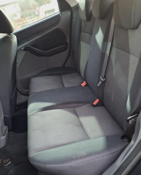 FORD Focus Hatch 1.6 16V 4P SE FLEX, Foto 8
