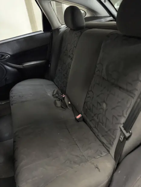 FORD Focus Hatch 1.6 16V 4P FLEX GL, Foto 5