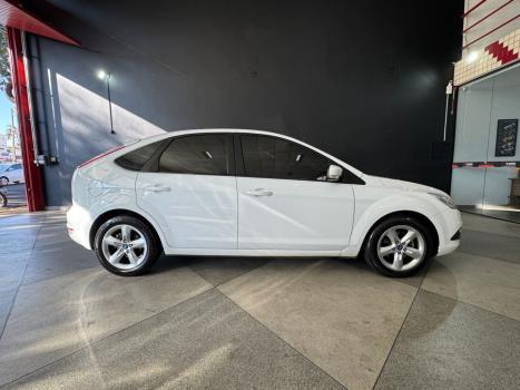 FORD Focus Hatch 1.6 4P GLX FLEX, Foto 2