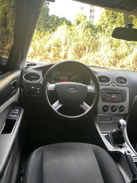 FORD Focus Hatch 1.6 16V 4P SE PLUS FLEX, Foto 12