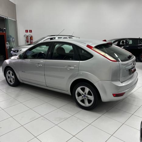 FORD Focus Hatch 1.6 16V 4P FLEX S, Foto 9