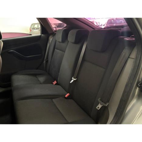 FORD Focus Hatch 1.6 4P GLX, Foto 9