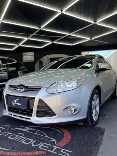 FORD Focus Hatch 1.6 4P, Foto 3