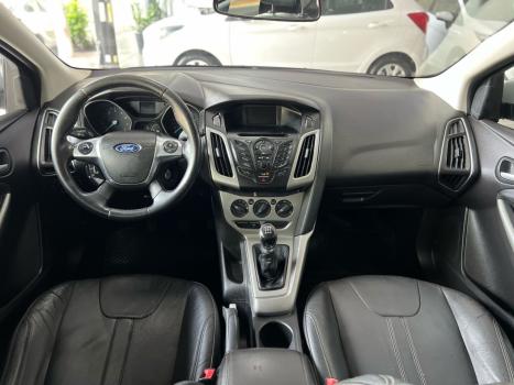 FORD Focus Hatch 1.6 16V 4P SE PLUS FLEX, Foto 7