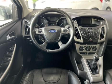 FORD Focus Hatch 1.6 16V 4P SE PLUS FLEX, Foto 8
