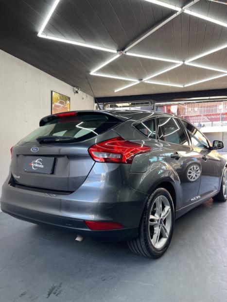 FORD Focus Hatch 1.6 16V 4P SE FLEX, Foto 6