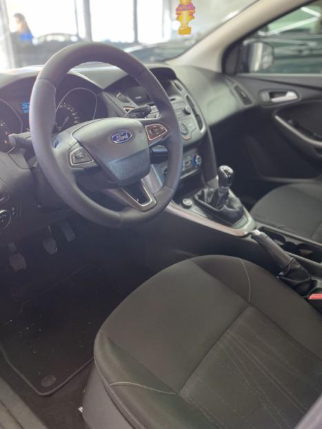 FORD Focus Hatch 1.6 16V 4P SE FLEX, Foto 8