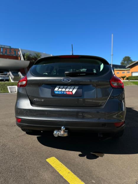 FORD Focus Hatch 1.6 16V 4P SE PLUS FLEX, Foto 9