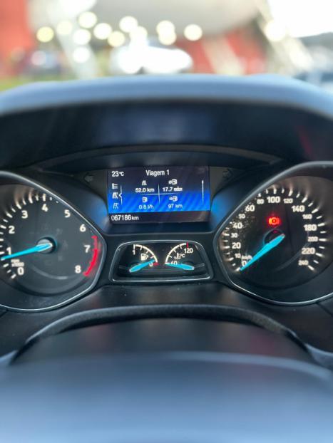 FORD Focus Hatch 1.6 16V 4P SE PLUS FLEX, Foto 3