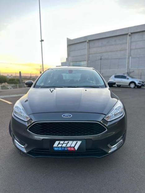 FORD Focus Hatch 1.6 16V 4P SE PLUS FLEX, Foto 4