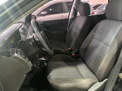 FORD Focus Hatch 1.6 4P FLEX GL, Foto 9