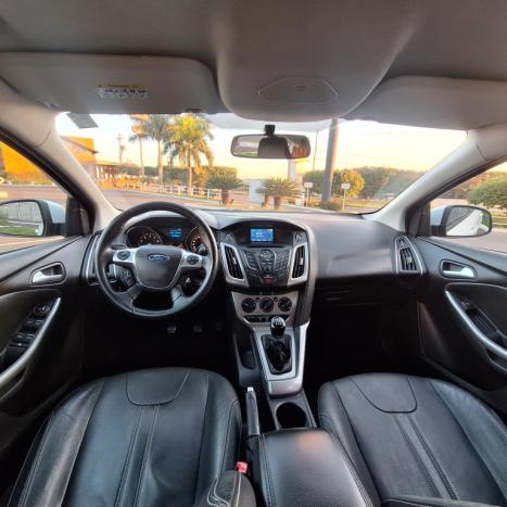 FORD Focus Hatch 1.6 16V 4P SE PLUS FLEX, Foto 6