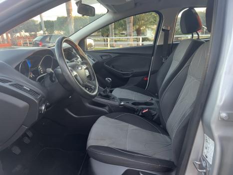FORD Focus Hatch 1.6 4P GLX FLEX, Foto 6