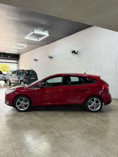 FORD Focus Hatch 1.6 16V 4P SE PLUS FLEX, Foto 15