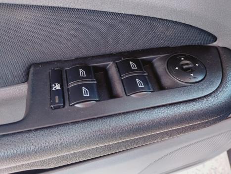 FORD Focus Hatch 1.6 4P FLEX GL, Foto 7