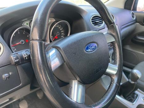FORD Focus Hatch 1.6 4P, Foto 11