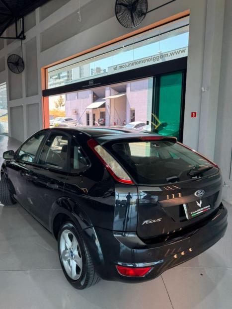 FORD Focus Hatch 1.6 4P, Foto 3