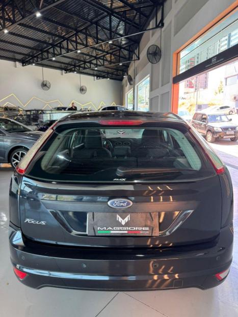 FORD Focus Hatch 1.6 4P, Foto 7