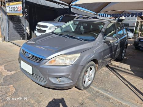 FORD Focus Hatch 1.6 4P GLX, Foto 2