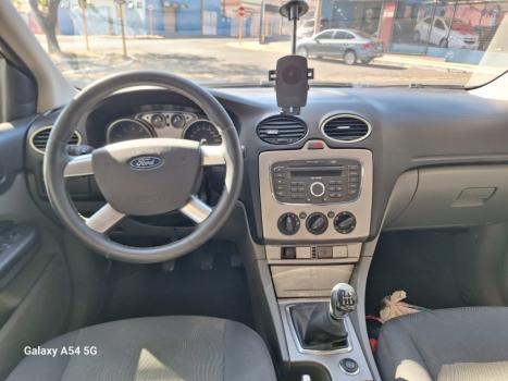 FORD Focus Hatch 1.6 4P GLX, Foto 7