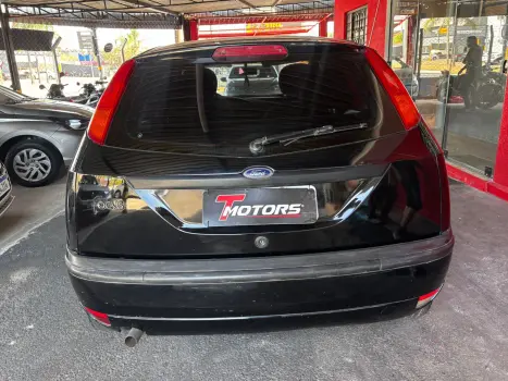 FORD Focus Hatch 1.6 4P GL, Foto 4