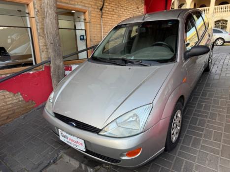 FORD Focus Hatch 1.8 16V 4P, Foto 1