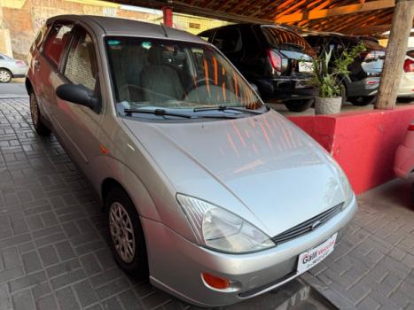 FORD Focus Hatch 1.8 16V 4P, Foto 3