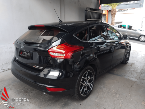 FORD Focus Hatch 2.0 16V 4P FLEX TITANIUM POWERSHIFT AUTOMTICO, Foto 4