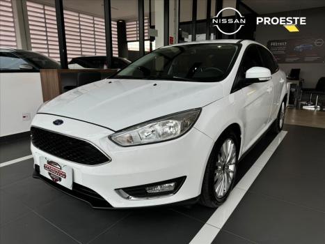 FORD Focus Hatch 2.0 16V 4P FLEX SE PLUS POWERSHIFT AUTOMTICO, Foto 3