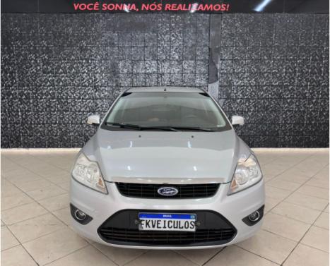 FORD Focus Hatch 2.0 16V 4P GLX, Foto 2