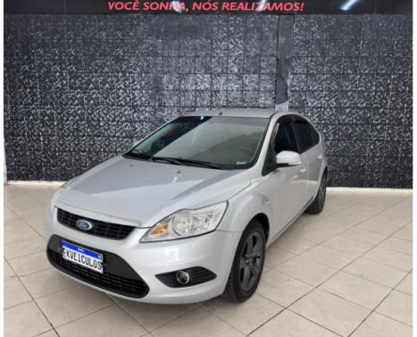 FORD Focus Hatch 2.0 16V 4P GLX, Foto 3