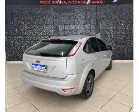 FORD Focus Hatch 2.0 16V 4P GLX, Foto 5