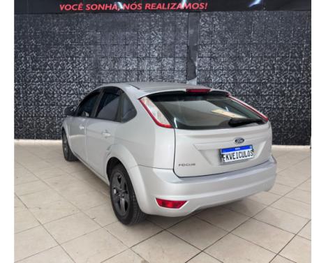 FORD Focus Hatch 2.0 16V 4P GLX, Foto 6