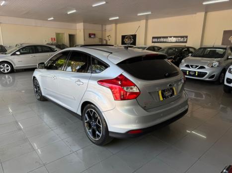 FORD Focus Hatch 2.0 16V 4P TITANIUM PLUS FLEX, Foto 2