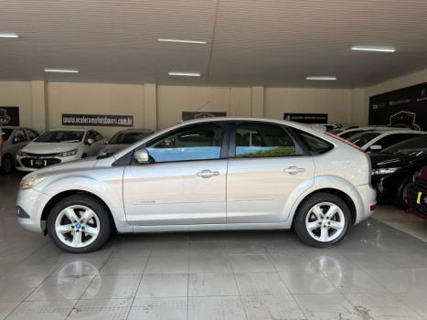 FORD Focus Hatch 2.0 16V 4P GLX FLEX, Foto 3