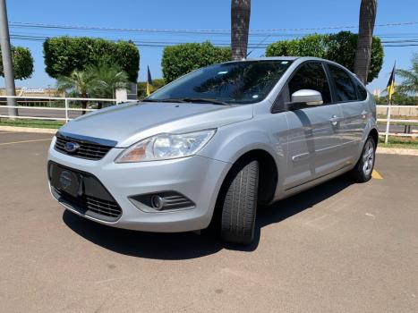 FORD Focus Hatch 2.0 16V 4P GLX AUTOMTICO, Foto 2