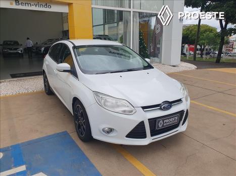 FORD Focus Hatch 2.0 16V 4P TITANIUM PLUS FLEX, Foto 3