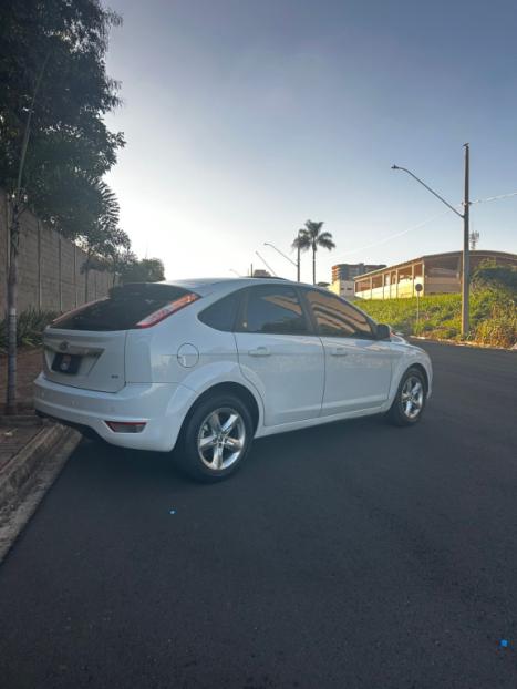 FORD Focus Hatch 2.0 16V 4P GHIA AUTOMTICO, Foto 7
