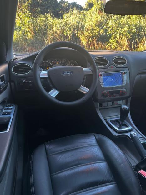 FORD Focus Hatch 2.0 16V 4P GHIA AUTOMTICO, Foto 12